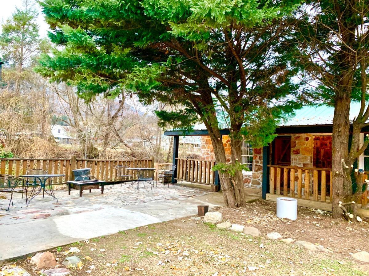 Creek Water Inn Hot Springs Buitenkant foto